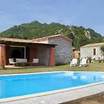 Isa-villas With Shared Pool In Just 500 Meters From The Sea شقة فندقية كوستا ري