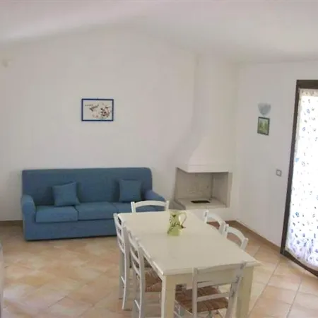 Isa-villas With Shared Pool In Just 500 Meters From The Sea