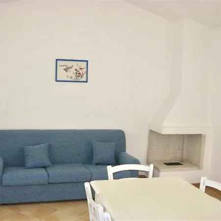 Aparthotel Isa-villas With Shared Pool In Just 500 Meters From The Sea
