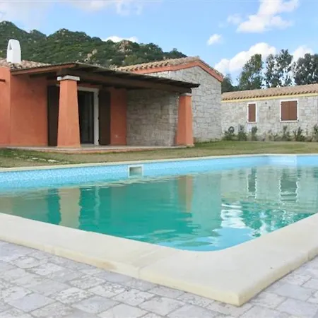 Isa-villas With Shared Pool In Just 500 Meters From The Sea Апарт-отель