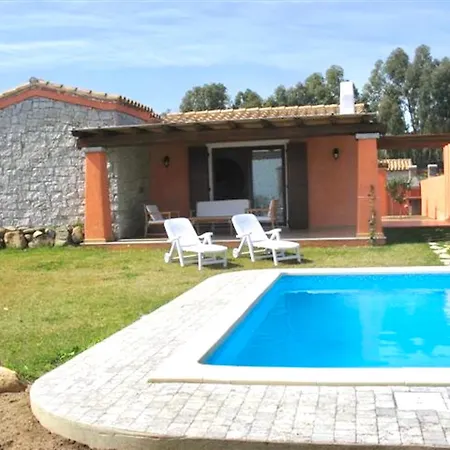 Aparthotel Isa-villas With Shared Pool In Just 500 Meters From The Sea Costa Rei