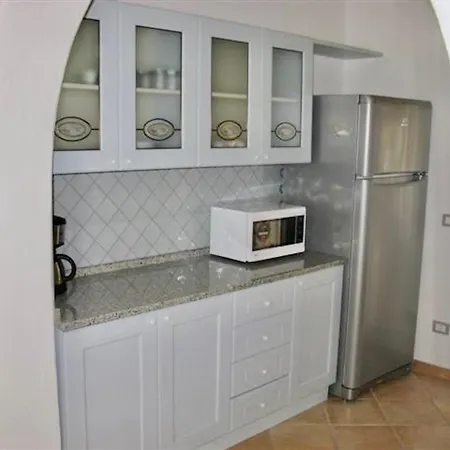 Aparthotel Isa-villas With Shared Pool In Just 500 Meters From The Sea *