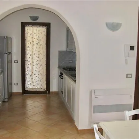 Isa-villas With Shared Pool In Just 500 Meters From The Sea 4*