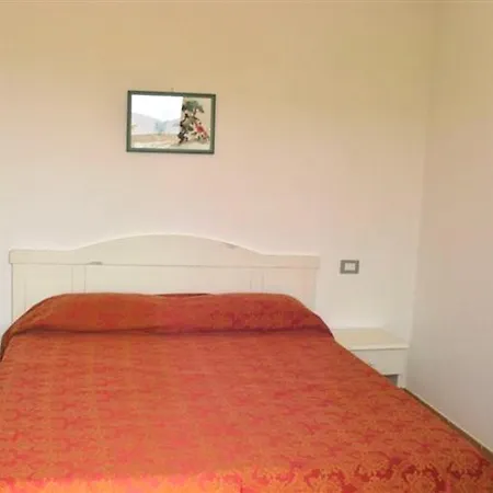 Isa-villas With Shared Pool In Just 500 Meters From The Sea 4*