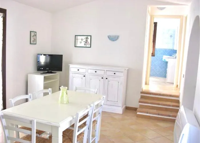 Apartmanhotel Isa-villas With Shared Pool In Just 500 Meters From The Sea