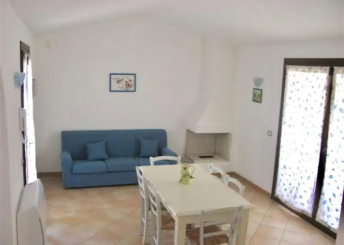Isa-villas With Shared Pool In Just 500 Meters From The Sea