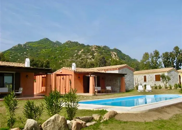 Isa-villas With Shared Pool In Just 500 Meters From The Sea Apartmanhotel 4*