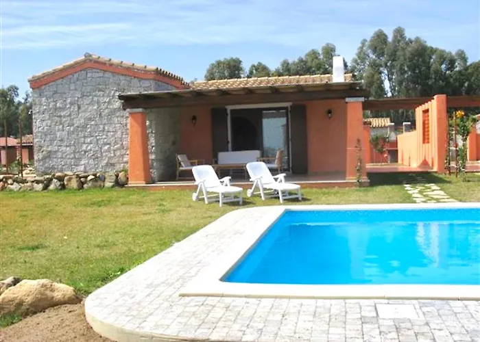 Apartmanhotel Isa-villas With Shared Pool In Just 500 Meters From The Sea Costa Rei